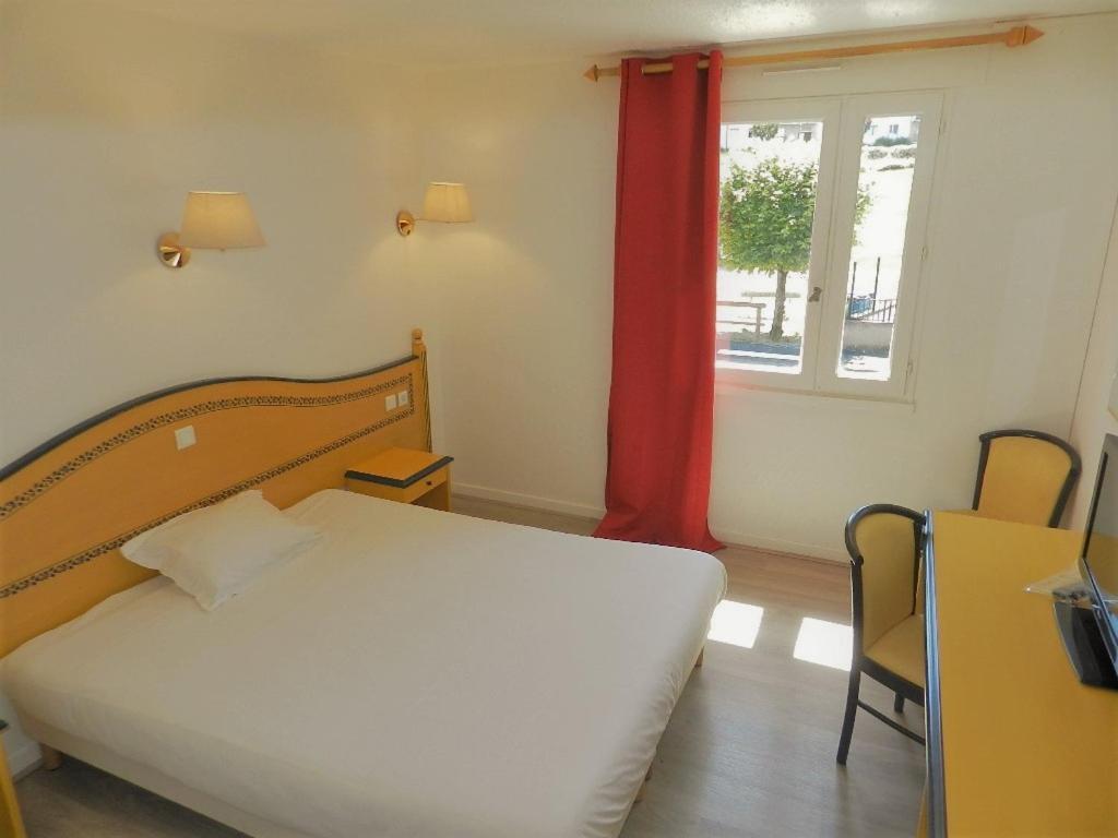 Logis Les Provinciales Hotel 2*