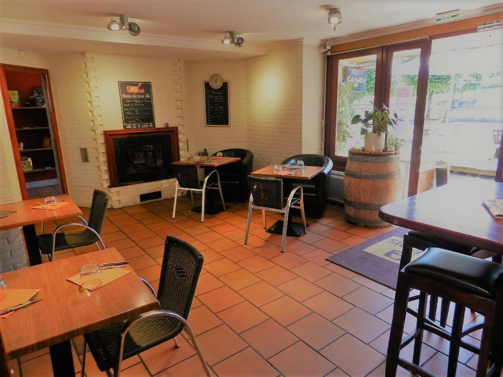 Logis Les Provinciales Arpajon-sur-Cere