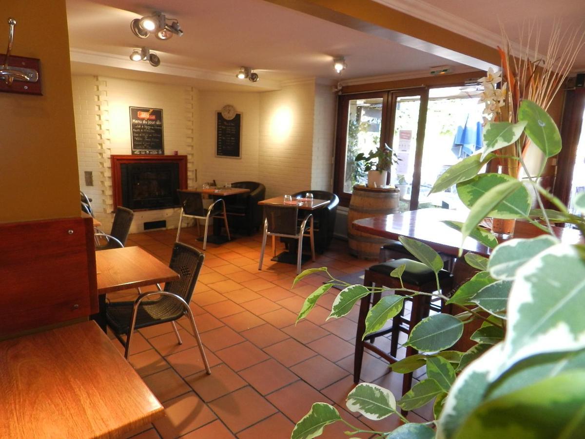 Hotel Logis Les Provinciales Arpajon-sur-Cere