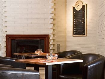 Hotel Logis Les Provinciales Arpajon-sur-Cere