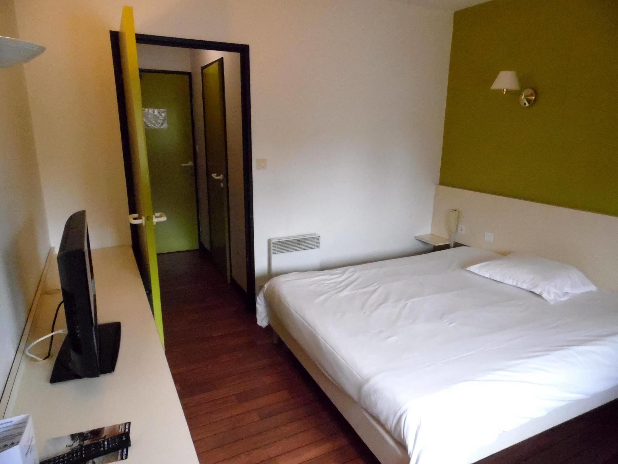 Logis Les Provinciales 2* Arpajon-sur-Cere