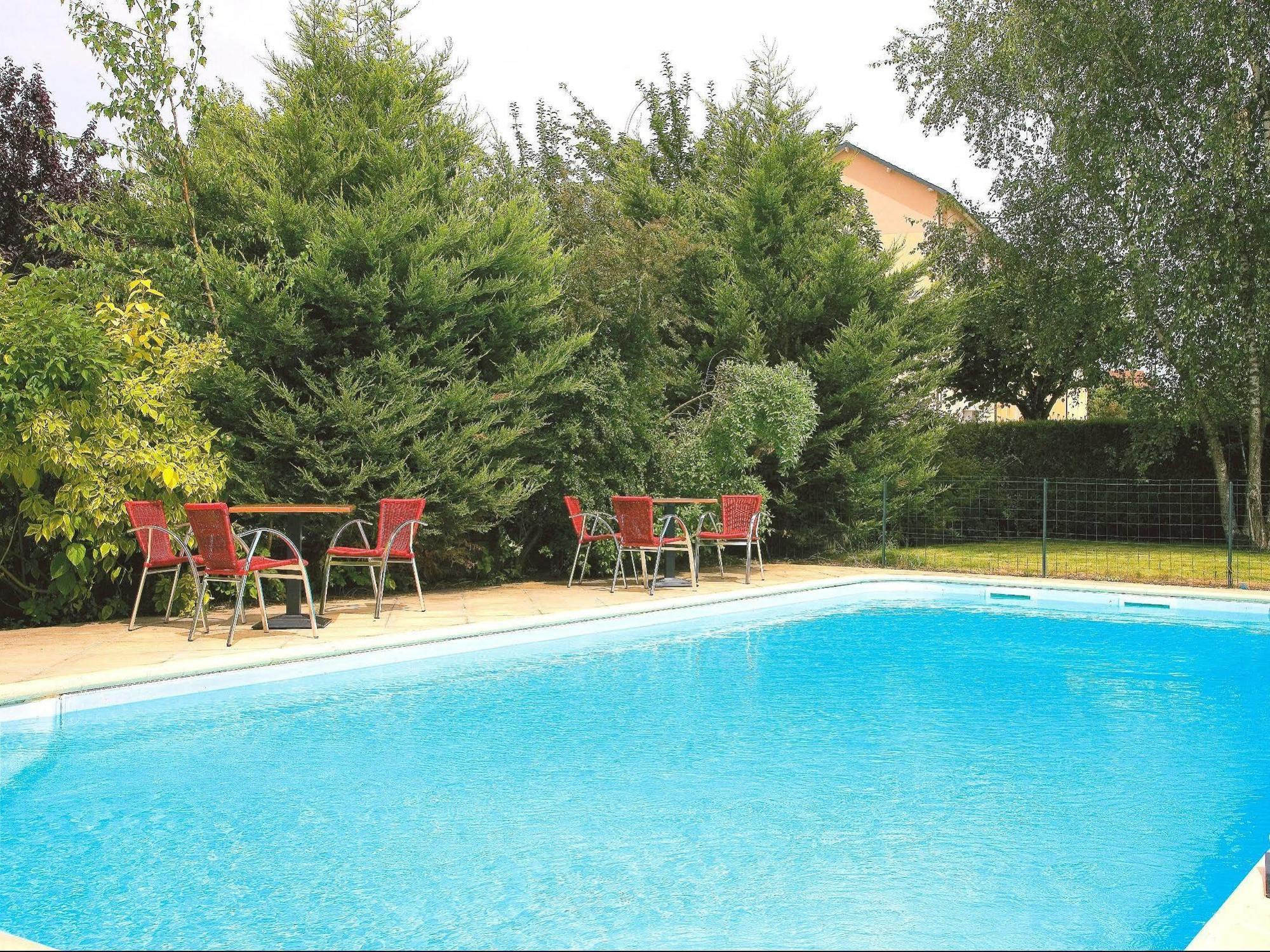 Hotel Logis Les Provinciales 2*
